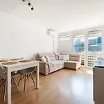 Rondo Onz Standard Lejlighed Warszawa